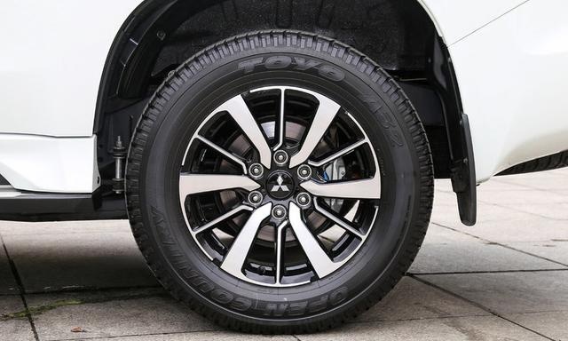 推荐三款40万以内大排量V6车型，最后一款不到28万