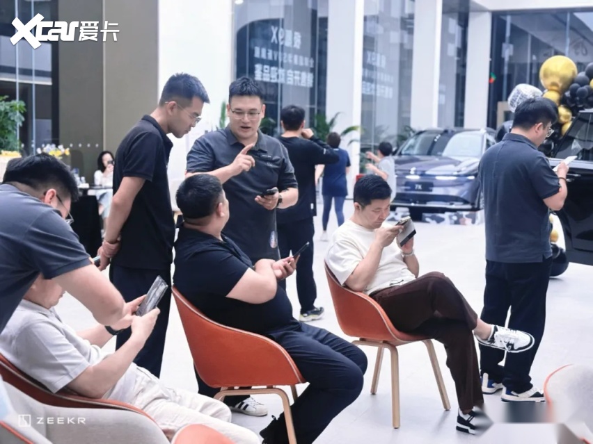 订订订！收收收！这车一上市，销售们忙疯了
