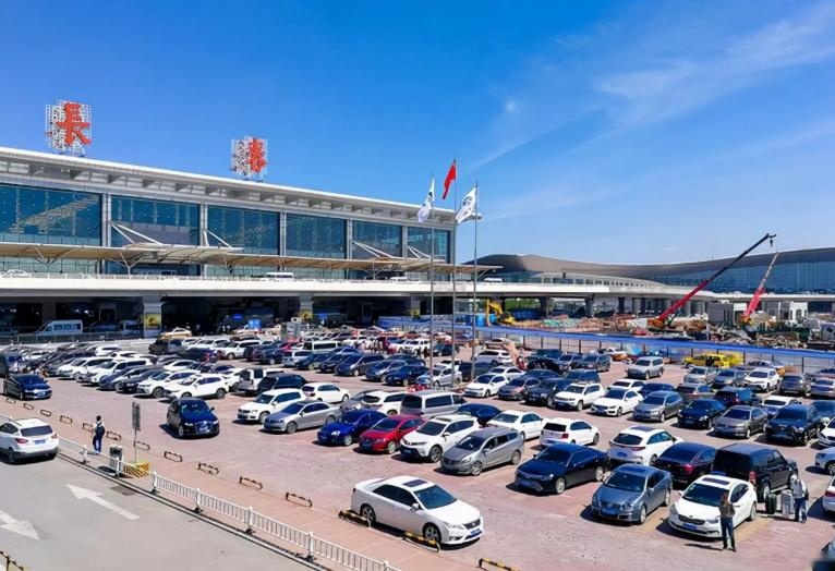 长春龙嘉机场停车场怎么收费，长春龙嘉机场停车场收费标准2022