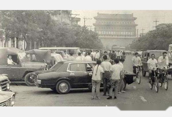 90年代能抵北京半套房，丰田皇冠为什么卖不动了？