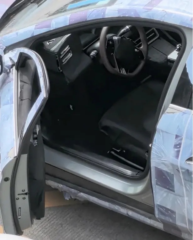 【E汽车】比亚迪秦L实车谍照曝光