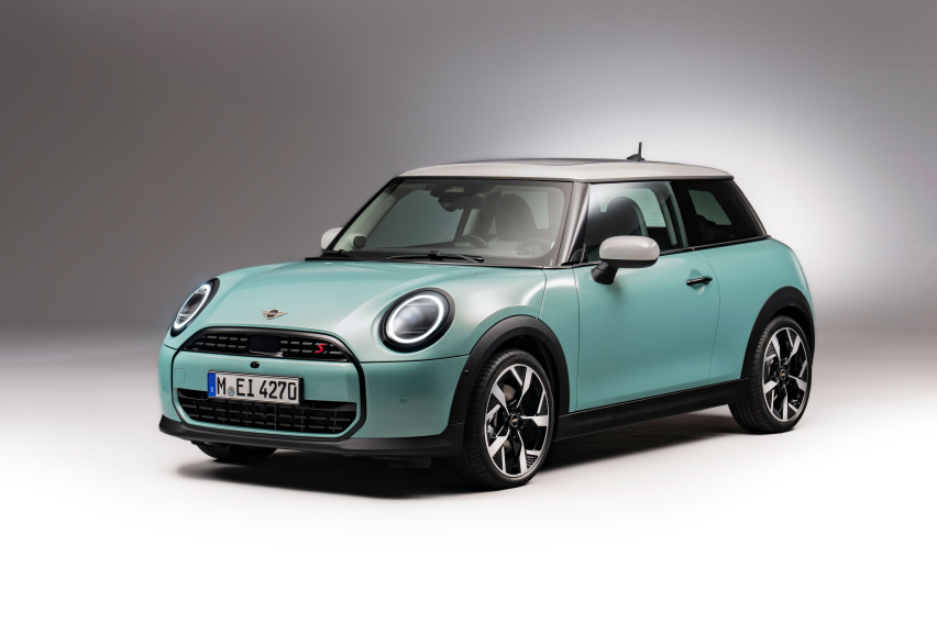 全新MINI COOPER燃油版官图发布，延续电动版设计
