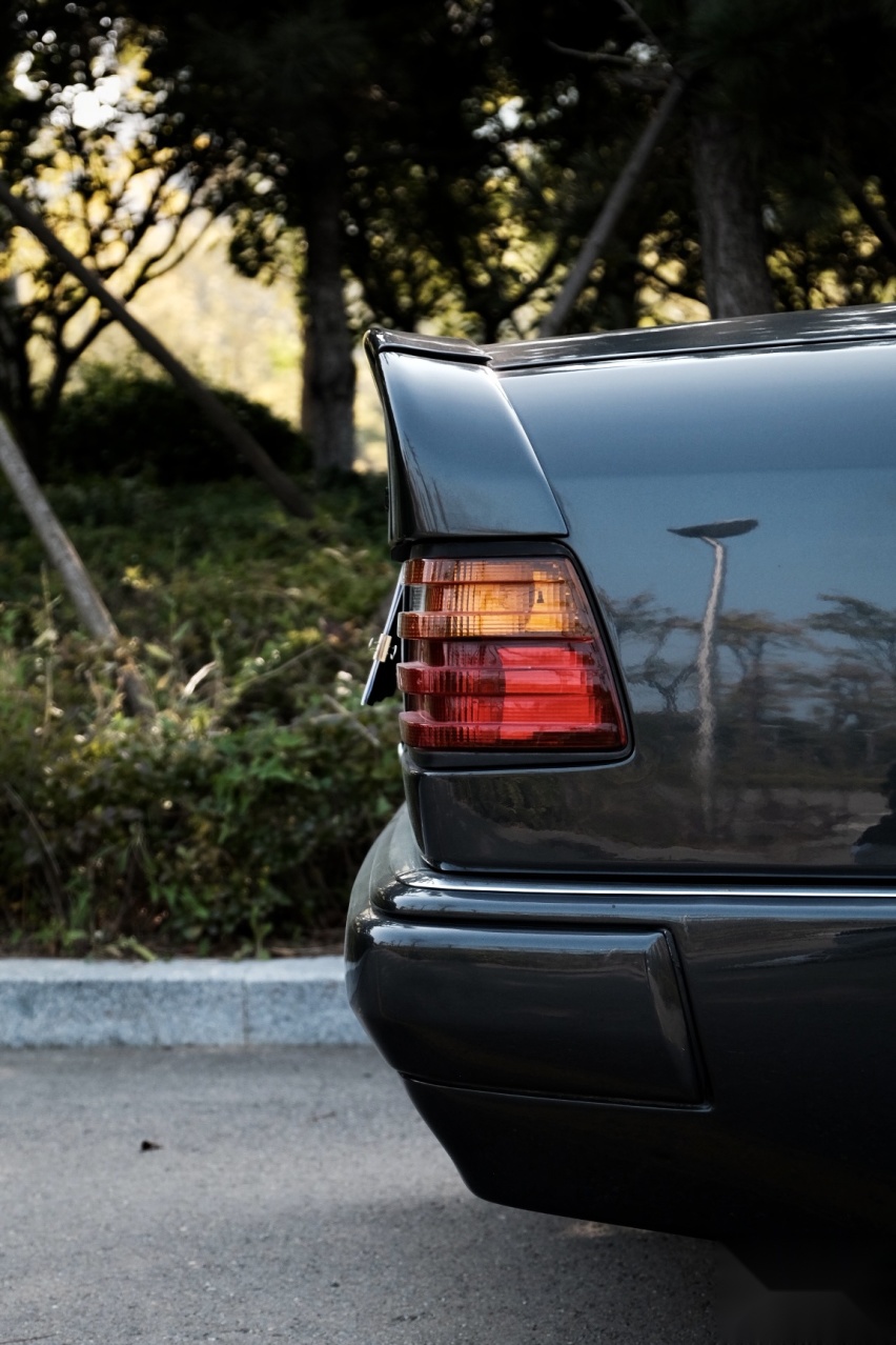 珠联璧合之作:梅赛德斯—奔驰E500AMG(W124)