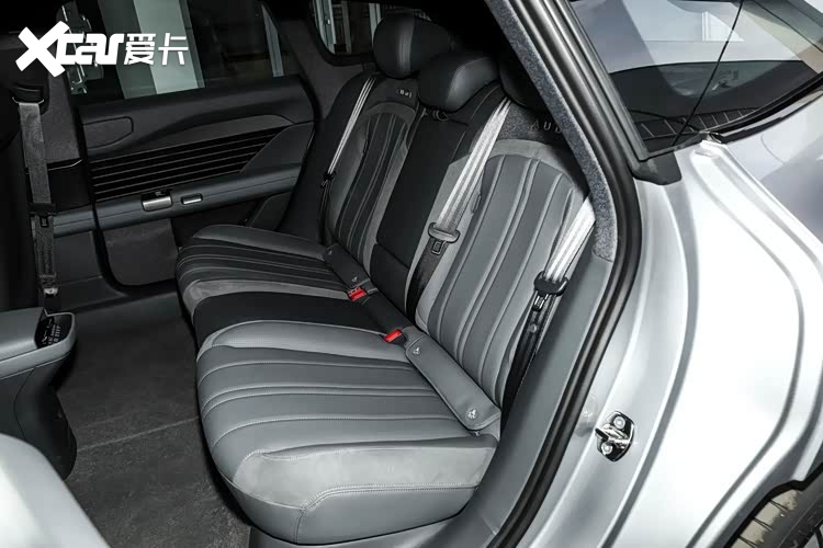 奥迪反向降3万!20万出头捡漏E5 Sportback,真香?
