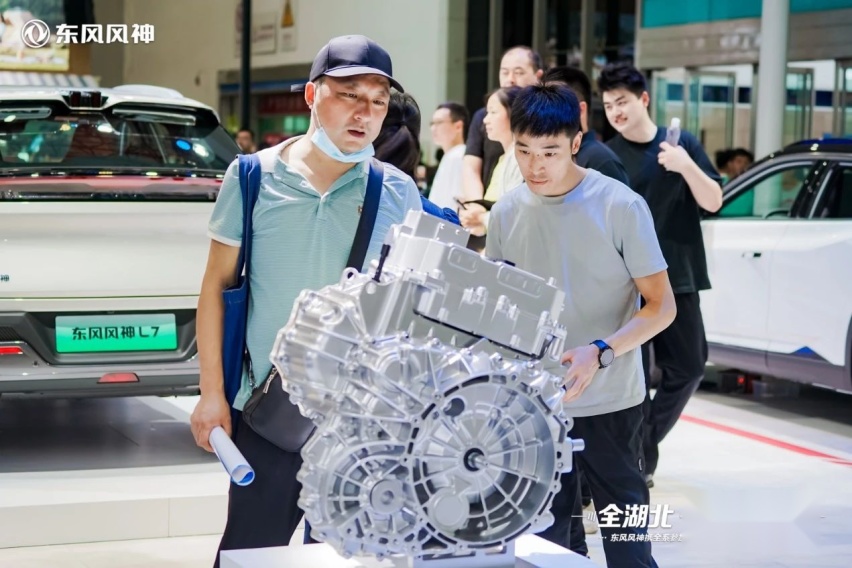 还在纠结买纯电、插混、增程吗？风神L7给你答案