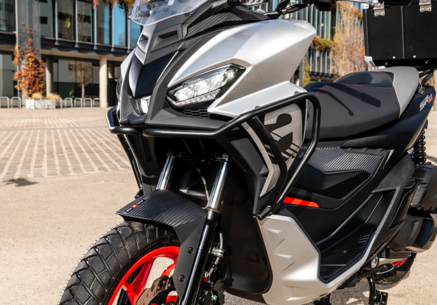 中小排量运动ADV踏板，阿普利亚SR GT200详解，家族外观性能强劲