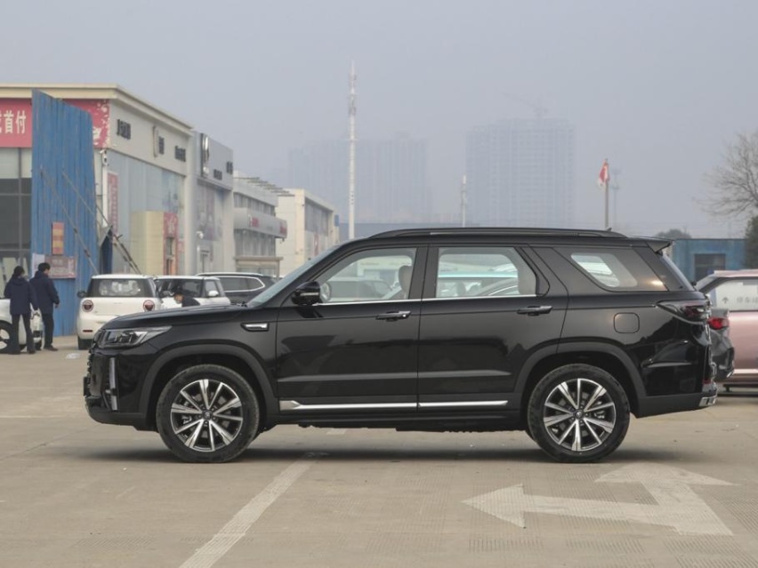 定位中大型SUV，长安CS95PLUS，还有哪些卖点？