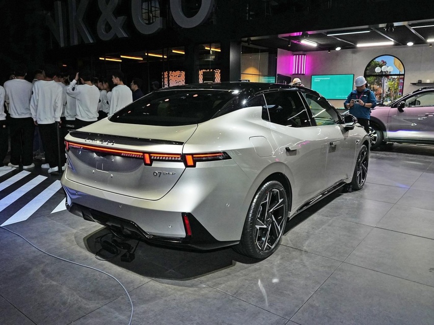 48小时大定突破7000台，6.5秒破百，16.38万起，值得买吗？