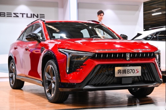喜欢轿跑SUV？预售11.09万起的奔腾B70S值得关注！