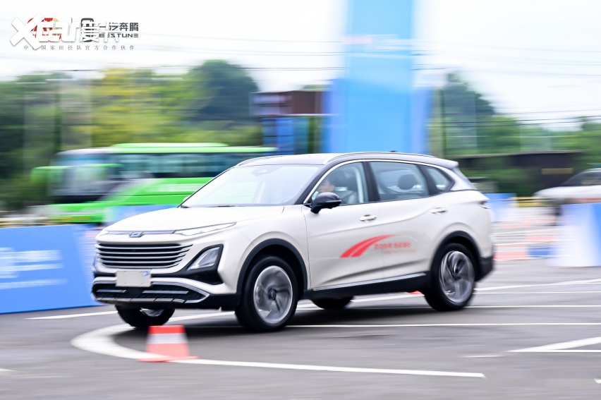 10万级最值得购买的SUV，奔腾T90当仁不让！