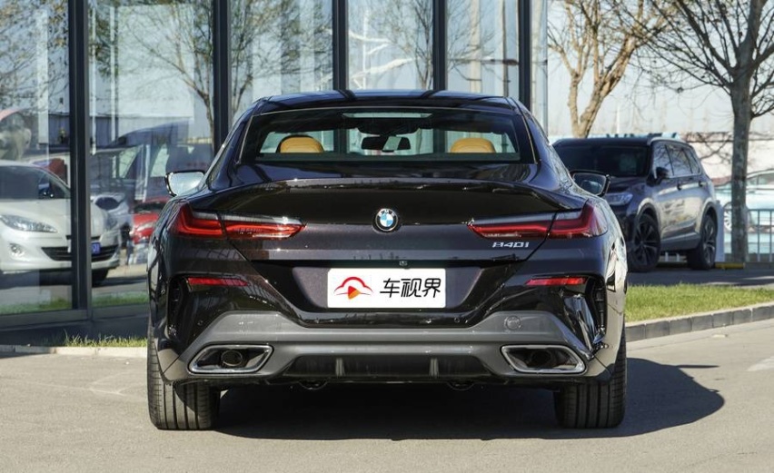 100万内必看的两款轿跑车型！各自都有优势，标配成了最大亮点