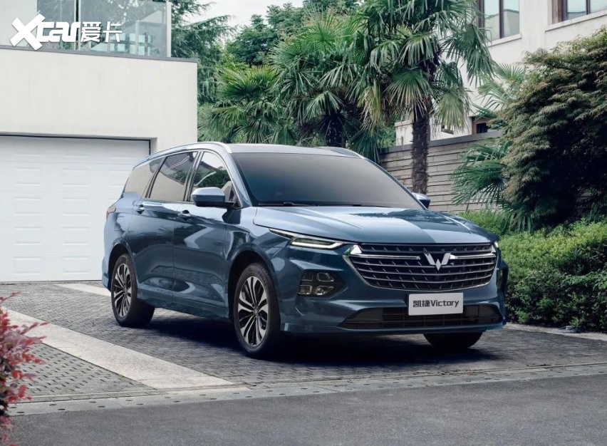 五菱的全新SUV将登场，造型动感凌厉，不输雷克萨斯，车标是银