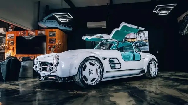 30万的特斯拉Model 3改成千万神车奔驰300SL，看完心动了！
