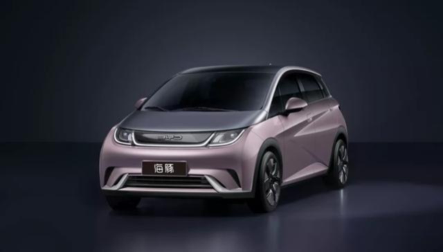 “大号”MINI EV，五菱缤果曝光，和比亚迪海鸥要提前打起来了