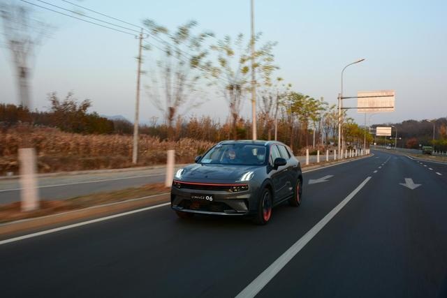 实现“手表控车”，领克06成为同级别最酷车型？