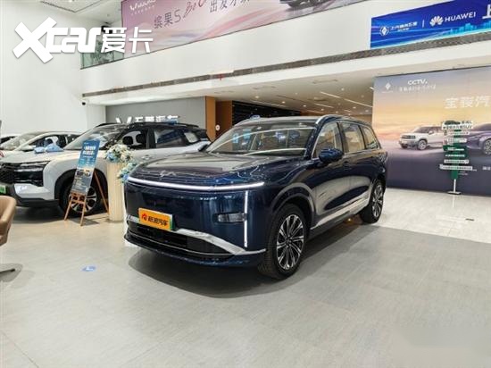 实拍五菱星光L 长续航大六座SUV新选择