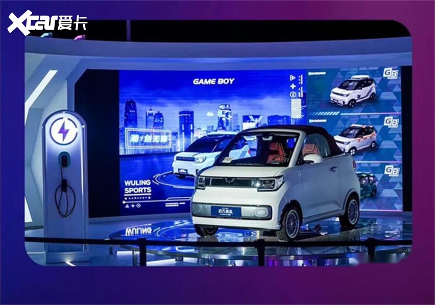 宏光MINIEV家族焕新 敞篷版仅售9.99万，GAMEBOY版新增配