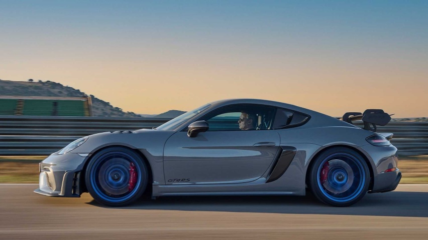 保时捷718 Cayman GT4 RS广州车展首发！搭GT3引擎，选配拉满超265万
