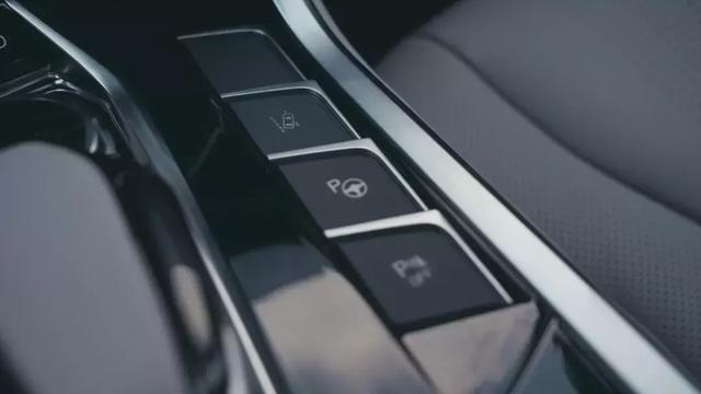 国内首台合资紧凑级纯电SUV 亲身体验福特领界EV