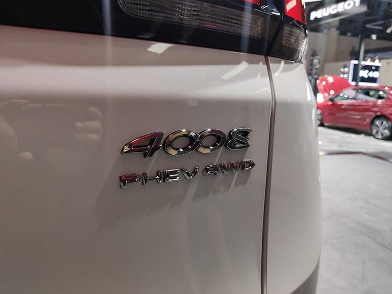 2020成都车展：搭1.6T发动机，实拍标致4008PHEV