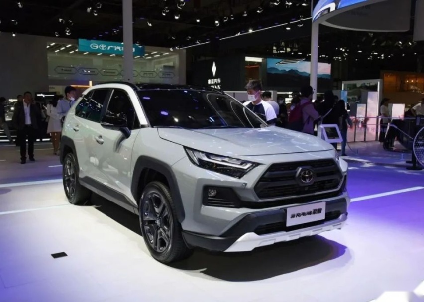 合资SUV常青树一汽丰田RAV4上新，靠谱仍是第一位！
