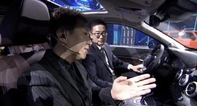被央视点名，让马伯骞盛赞，VV7科技版究竟有何魅力？
