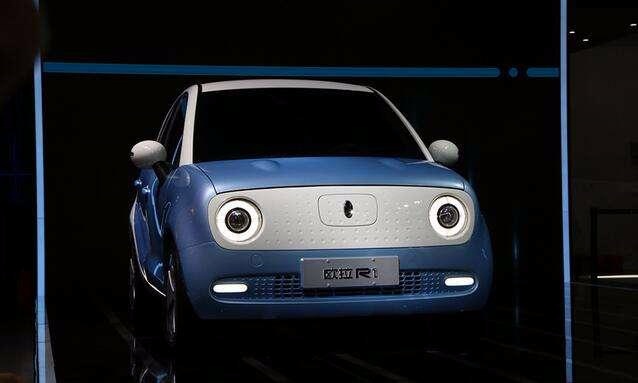 “Smart+MINI”的小车仅七万出头，这款“小可爱”可不止是萌