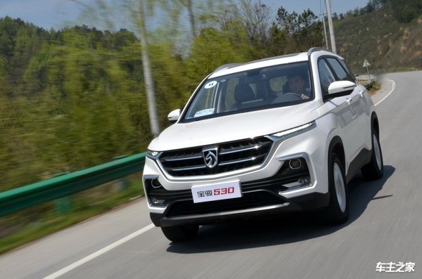 宝骏530七座试驾 实用做到极致的紧凑型七座SUV