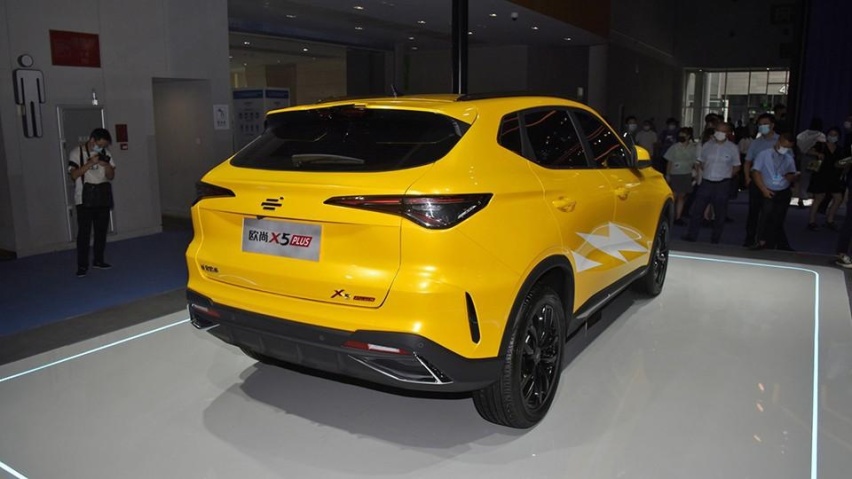 全系1.5T，不到10万就能买，欧尚X5 PLUS每月养车1700元贵