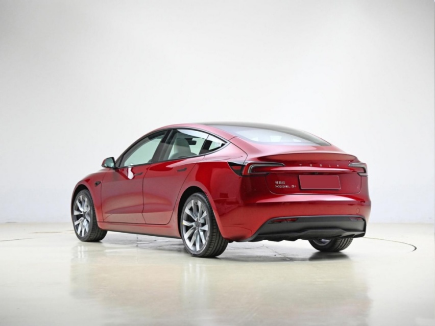 豪华还是新贵？特斯拉MODEL3对比奥迪A4L、奔驰C级