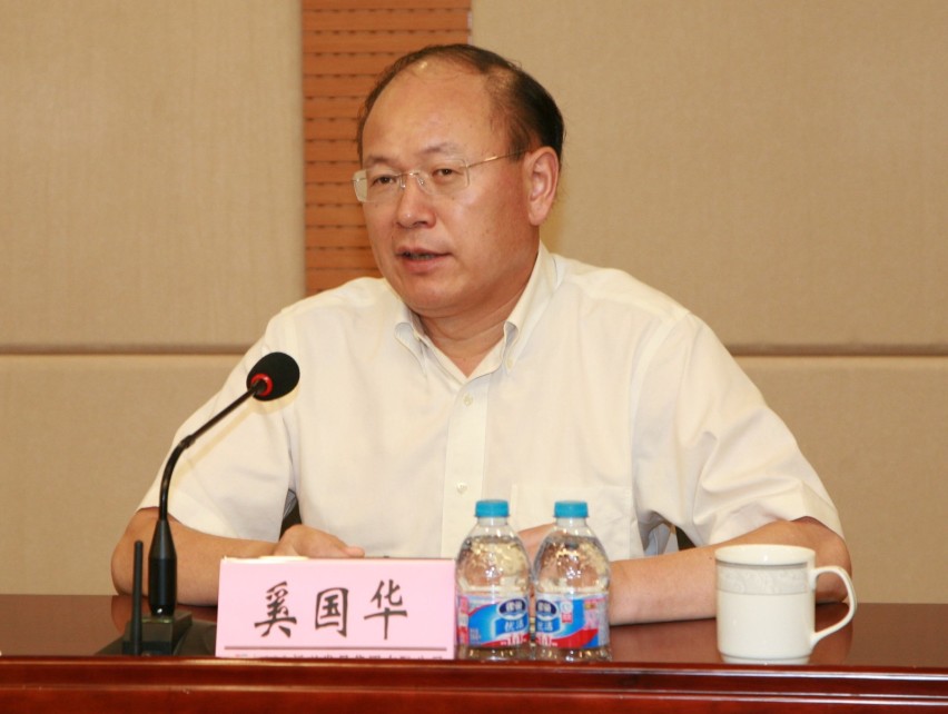 一汽奔腾 | 销量诡异、利润暴跌，“僵尸车型”救柳长庆于水火