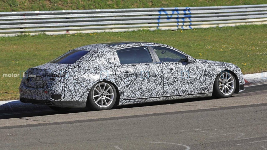 new-mercedes-maybach-s-class-spy-photo (2).jpg
