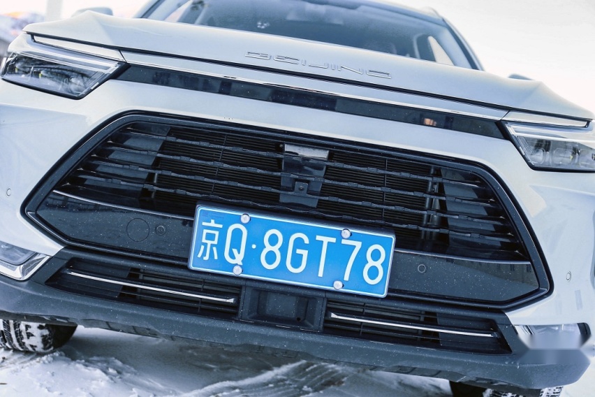 不到15万配AR实景导航 BEIJING-X7开起来怎样？