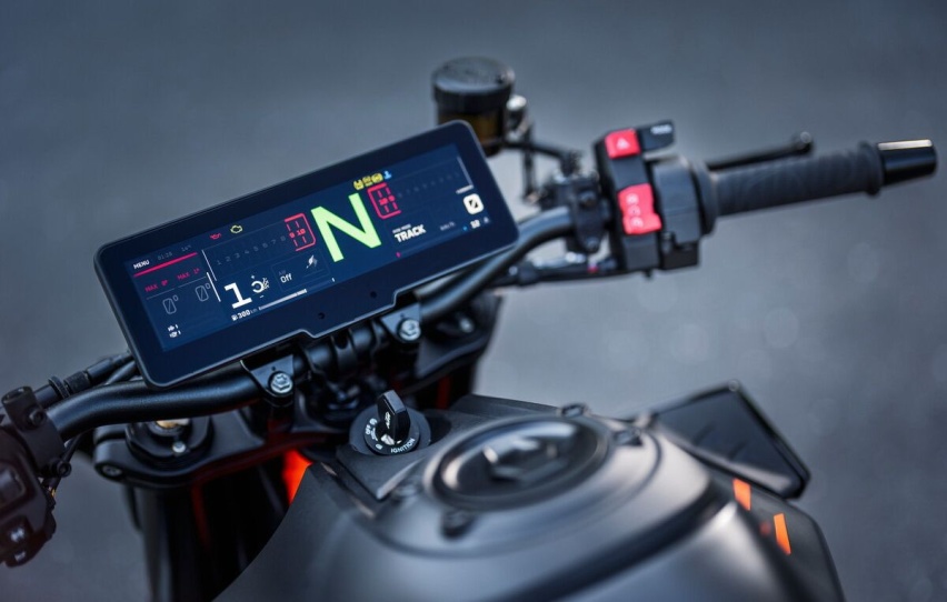 KTM发布2025款990 Duke R