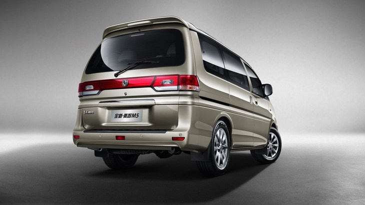 菱智M5 2.0L版正式上市 售7.99-9.09万元