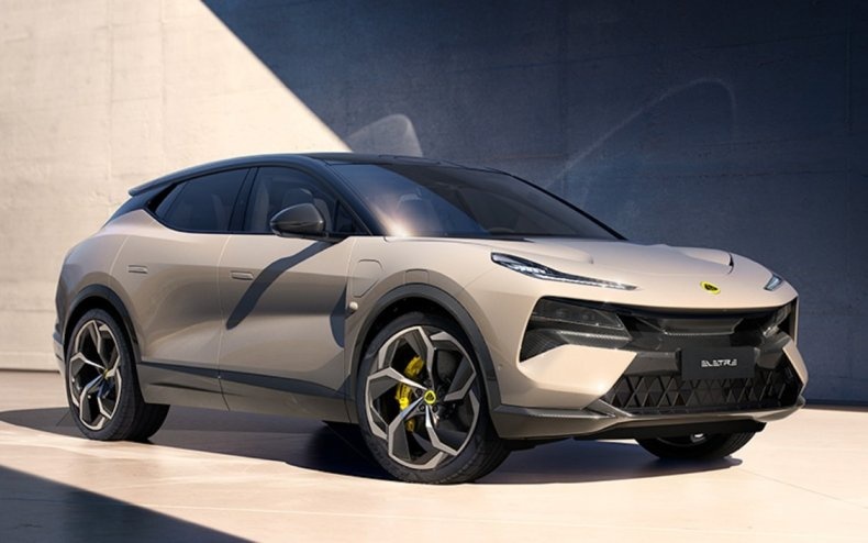 豪华新能源SUV，选路特斯Eletre还是保时捷新卡宴？看智能化！