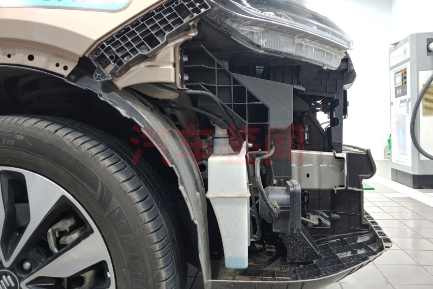 工艺品质追平同价等级燃油车 威马EX5拆解报告 防护有待提升