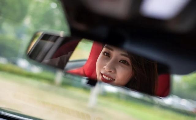 三大理由95后车主放弃XR-V、C-HR 选择长安UNI-T