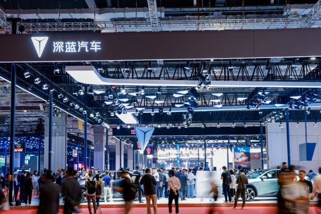 首款SUV车型深蓝S7领衔，深蓝汽车携双子星亮相上海车展