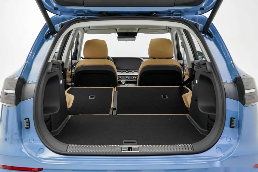 真正的豪华中型SUV，气场不逊奥迪Q5L，18万多就配2.0T+8AT