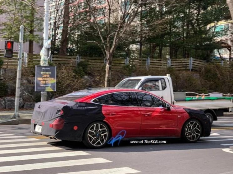 全系2.0T，13.98万起大气国产车改款上市，7/9座都有