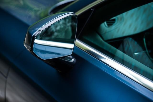 这种"闷骚"你顶得住吗？公路试驾Polestar 1