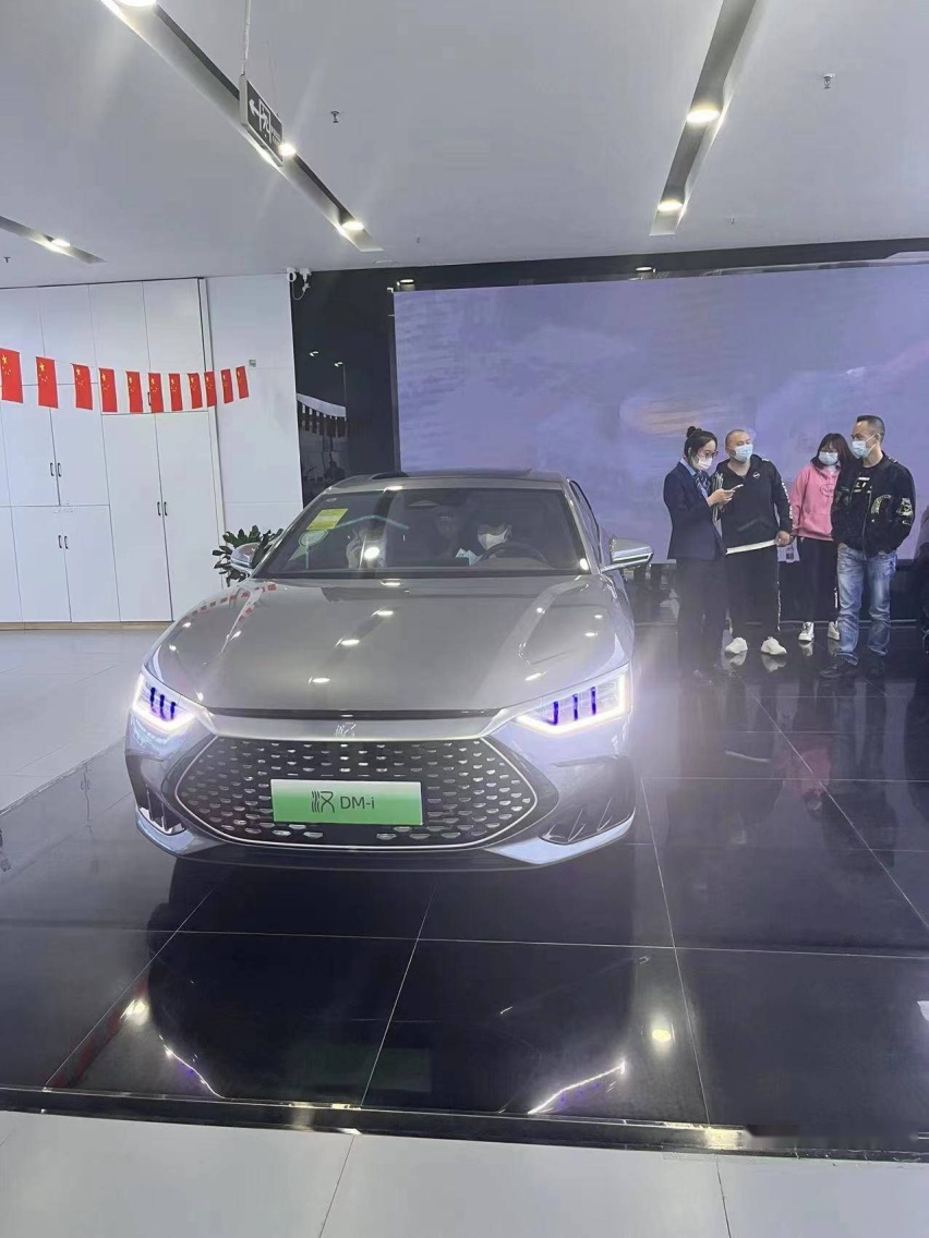 探店比亚迪汉，王朝家族的热门新星，都是谁在买？