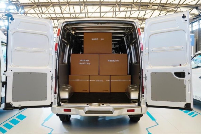 全面升级！售价24.18万元起，上汽大通MAXUS EV80 PRO重