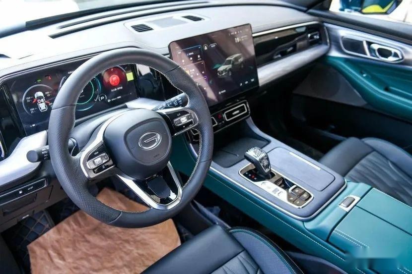 重塑中国高端旗舰SUV新标杆丨全新第二代GS8售价18.68万起
