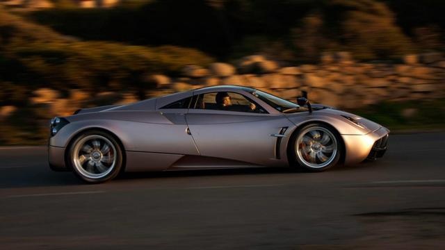 速度的艺术：关于帕加尼Huayra 后视镜的小知识