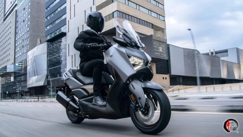 新车|2023雅马哈 XMAX 300舒适与操控结合,售价49800元