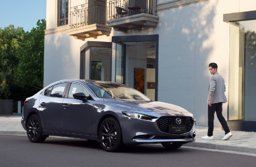 官方自带改装，关注颜值更在乎安全，MAZDA 3 昂克赛拉为驾趣而生
