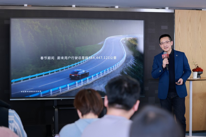 秦力洪：蔚来将继续加码布局换电站
