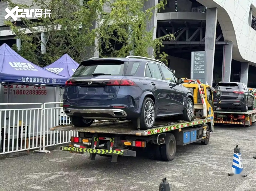 成都车展丨国产奔驰长轴GLE实车来了，车长超5米！